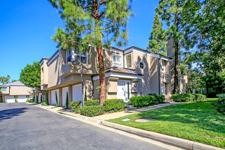 Bayview Court Homes For Sale In Newport Beach, CA
