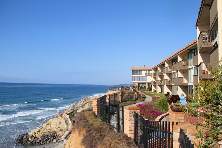 Del Mar Shores Condo Community | Solana Beach Real Estate