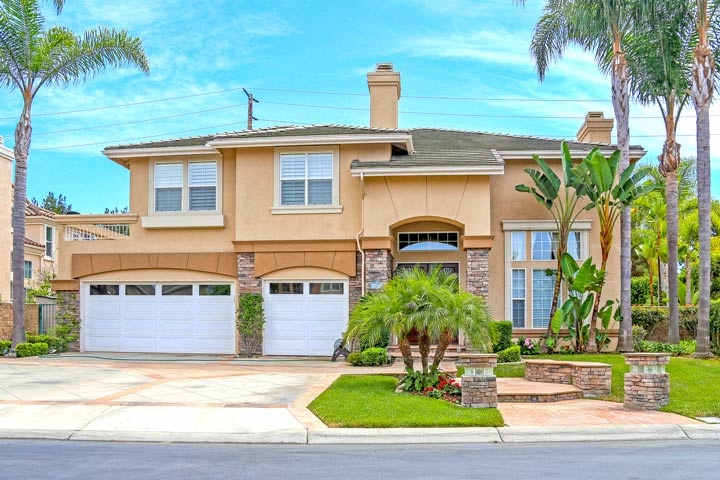Hamptons Community Homes For Sale In Huntington Beach, CA