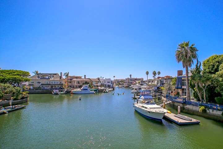 Tiburon Place Community Homes For Sale In Huntington Beach, CA