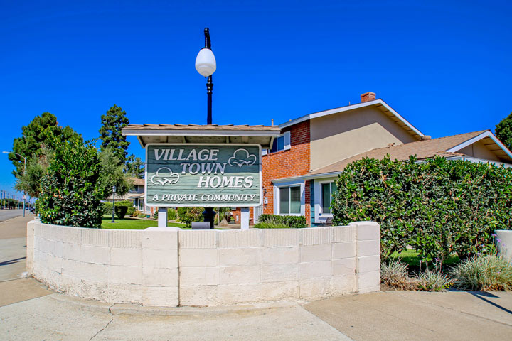 Village Townhomes Huntington Beach Condos For Sale